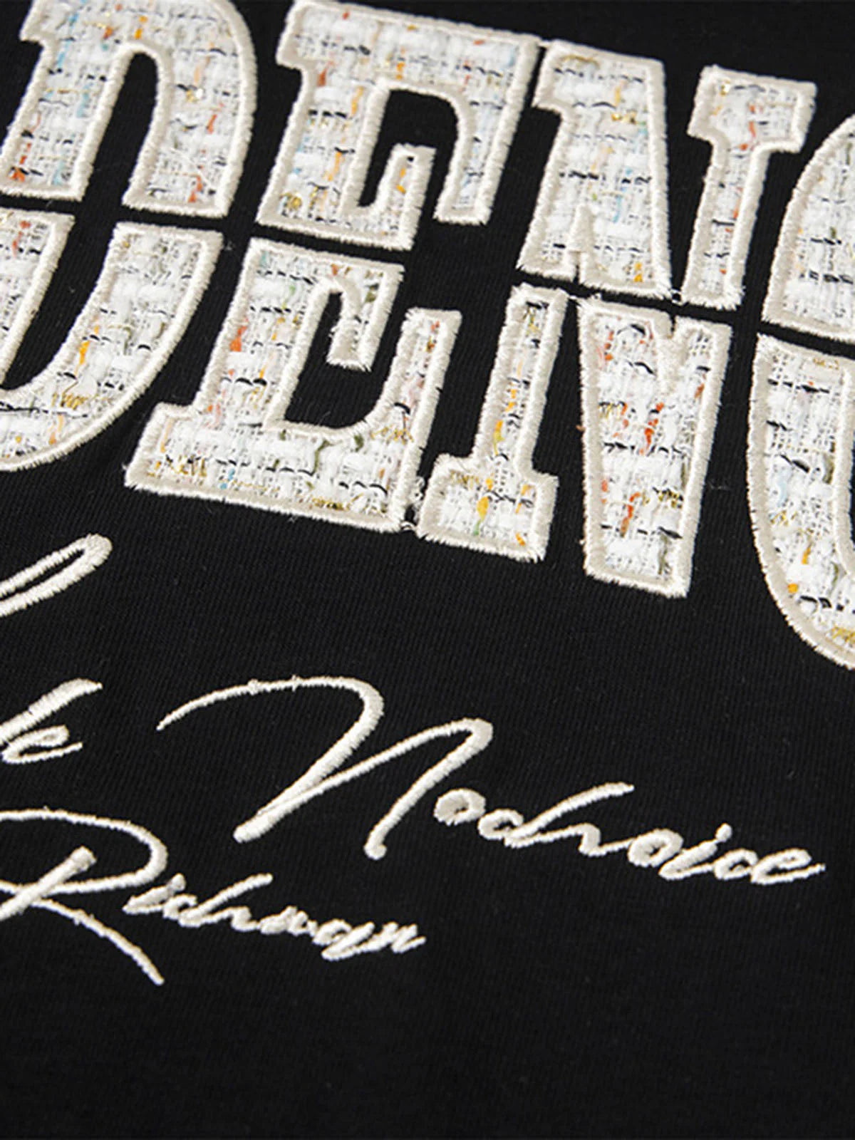 Vintage Patchwork Nakışlı Harfli T-shirt