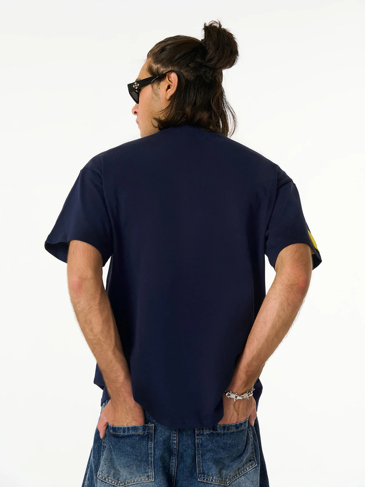 Çiçek Desenli Grafik Baskı T-Shirt