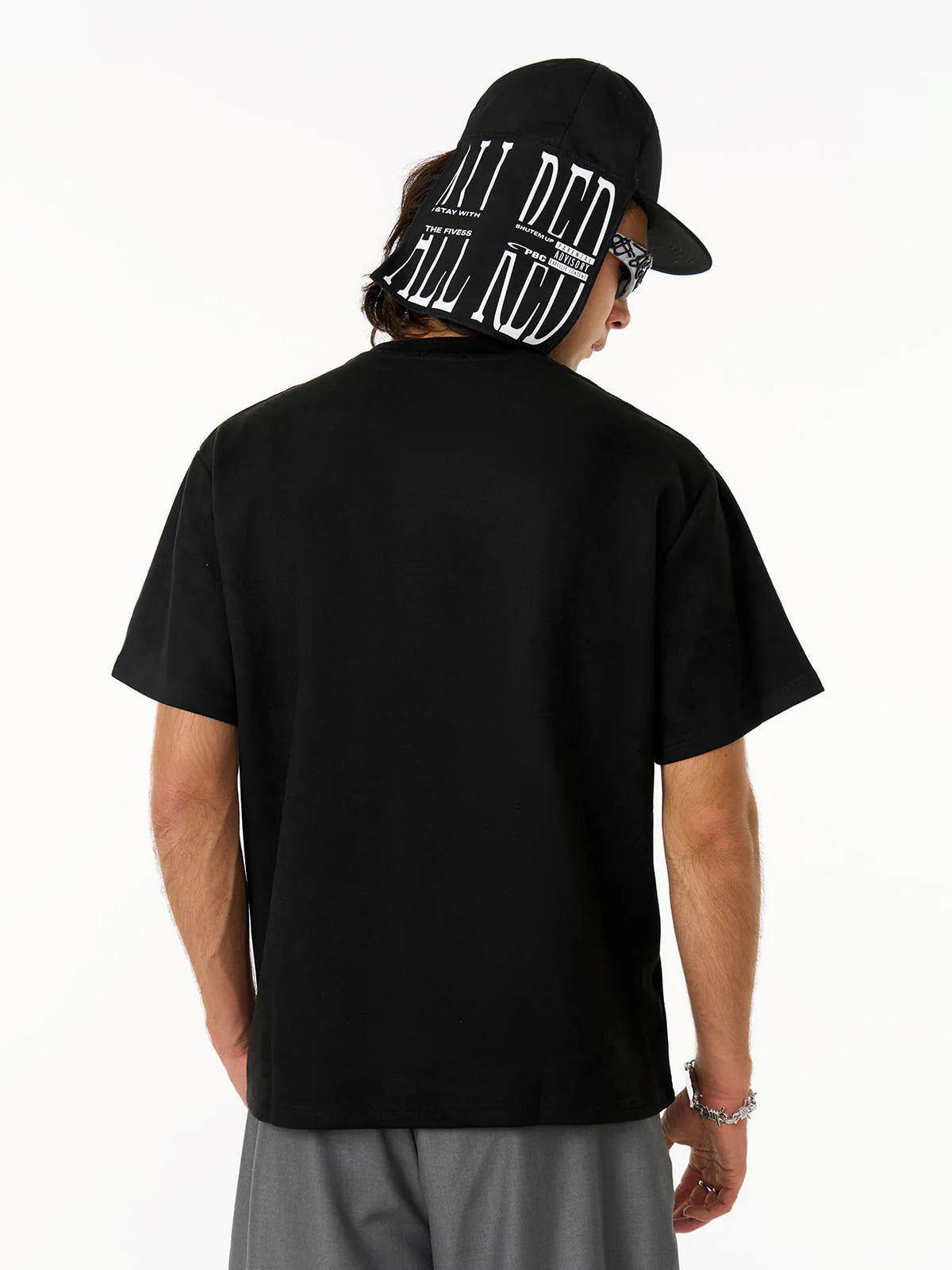 Fonksiyonel Dekonstrüktif Bölünmüş Kısa Kollu T-shirt