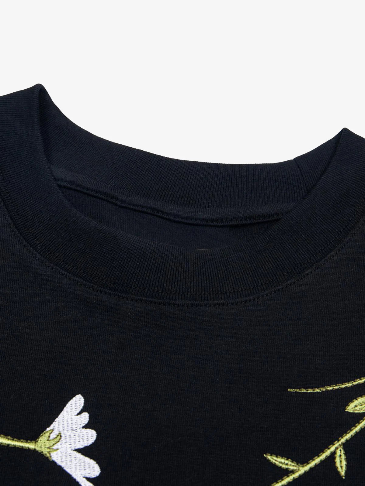 Çiçek İşlemeli Oversized Kısa Kollu T-Shirt